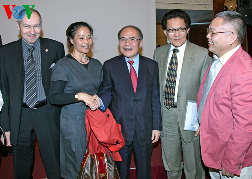 Parlamentspräsident Nguyen Sinh Hung hält Rede auf IPU-Vollversammlung